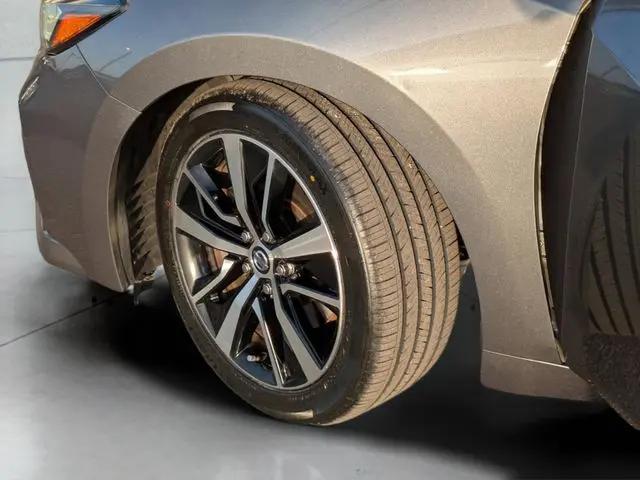 2021 Nissan Maxima SV Xtronic CVT