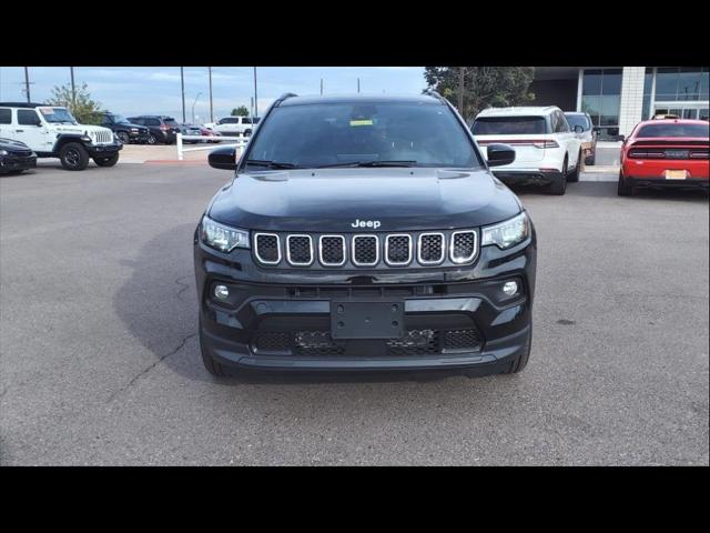 2024 Jeep Compass COMPASS LATITUDE 4X4