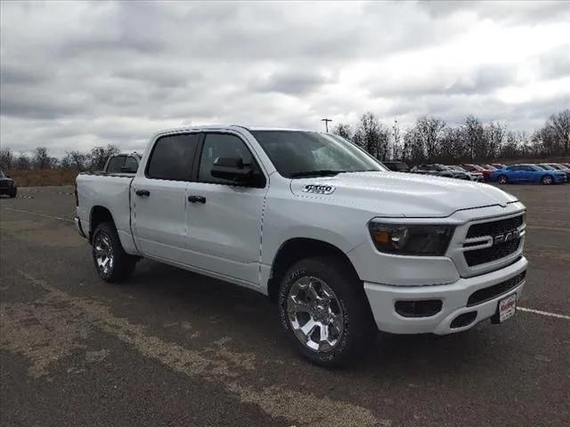 2024 RAM Ram 1500 RAM 1500 TRADESMAN CREW CAB 4X4 57 BOX