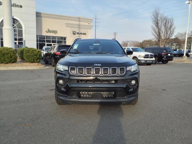 2024 Jeep Compass COMPASS LATITUDE LUX 4X4