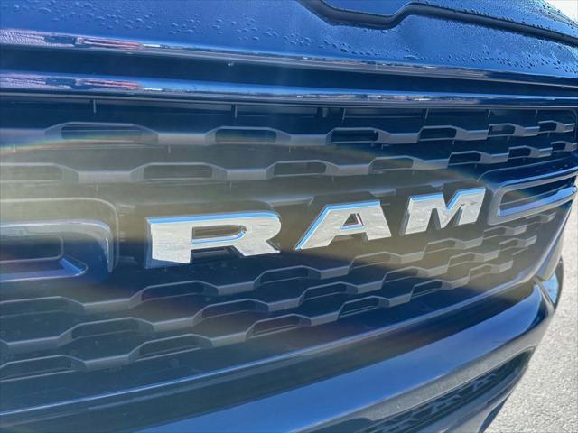 2024 RAM Ram 1500 RAM 1500 BIG HORN CREW CAB 4X4 64 BOX