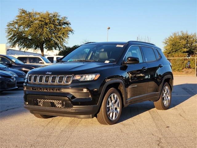 2024 Jeep Compass COMPASS LATITUDE LUX 4X4