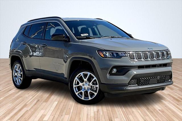 2024 Jeep Compass COMPASS LATITUDE LUX 4X4