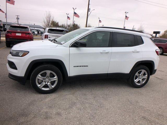 2024 Jeep Compass COMPASS LATITUDE 4X4