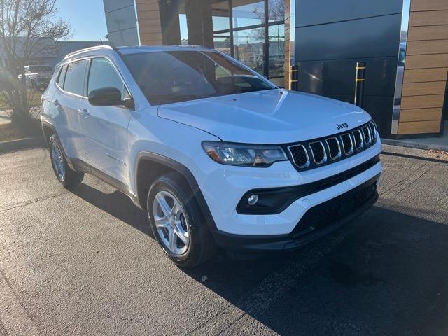 2024 Jeep Compass COMPASS LATITUDE 4X4