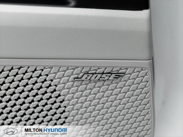 Elantra Hybrid Luxury Two-Tone Interior