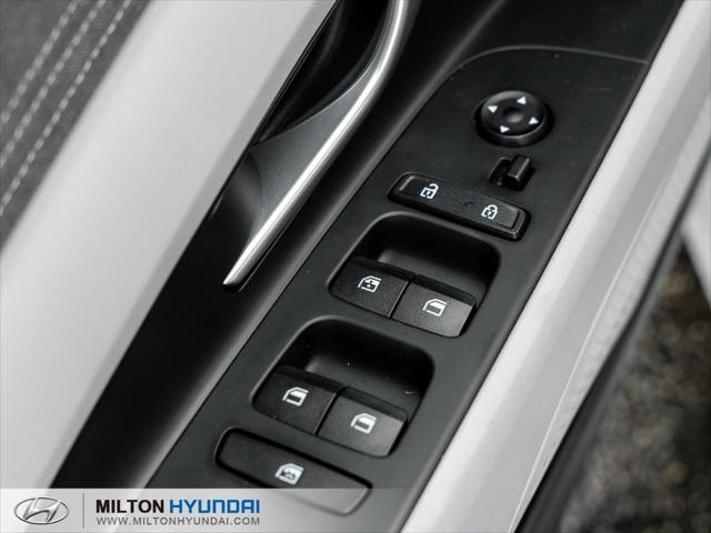 Elantra Hybrid Luxury Two-Tone Interior