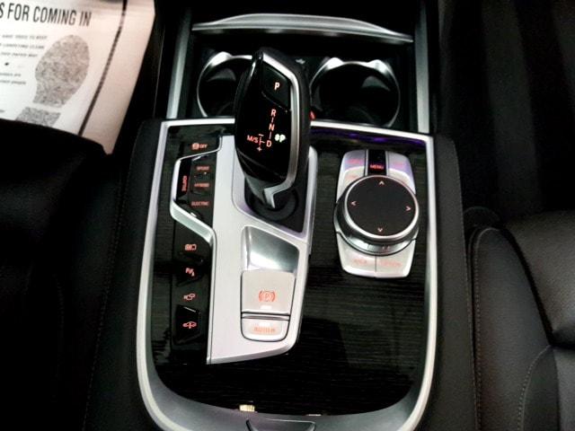 2020 BMW 7 Series 745e xDrive iPerformance
