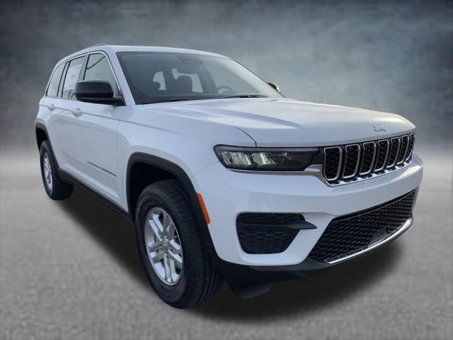 2024 Jeep Grand Cherokee GRAND CHEROKEE LAREDO 4X4