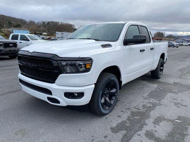 2024 RAM Ram 1500 RAM 1500 TRADESMAN QUAD CAB 4X4 64 BOX