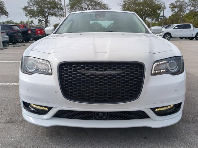 2023 Chrysler Chrysler 300 300 TOURING L RWD