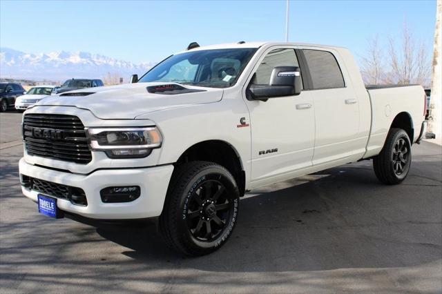 2024 RAM Ram 3500 RAM 3500 LARAMIE MEGA CAB 4X4 64 BOX