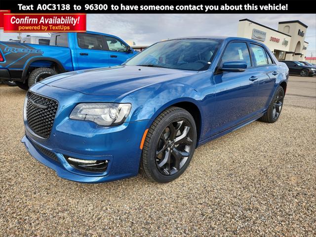 2023 Chrysler Chrysler 300 300 TOURING L RWD