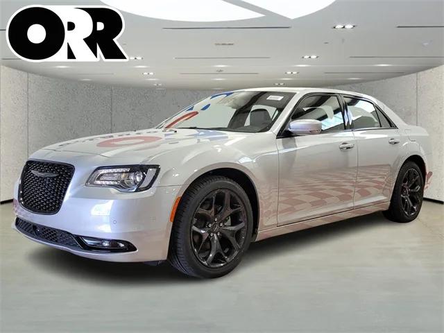 2023 Chrysler Chrysler 300 300S V6