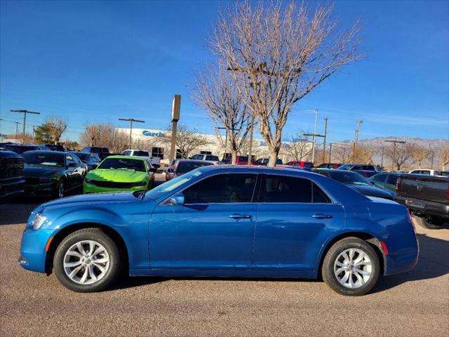 2023 Chrysler Chrysler 300 300 TOURING