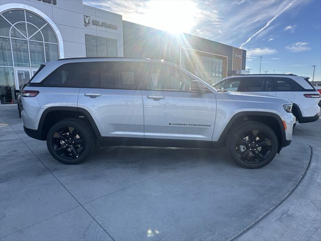 2024 Jeep Grand Cherokee GRAND CHEROKEE LIMITED 4X4