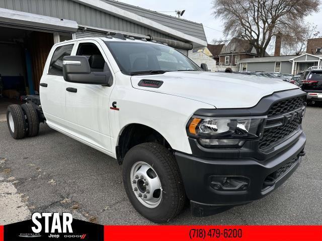 2024 RAM Ram 3500 Chassis Cab RAM 3500 TRADESMAN CREW CAB CHASSIS 4X4 60 CA