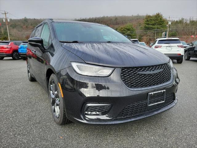 2021 Chrysler Pacifica Touring