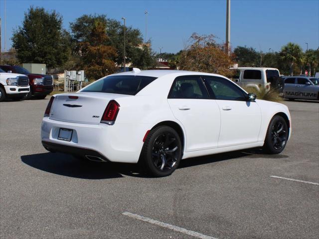 2023 Chrysler Chrysler 300 300 TOURING