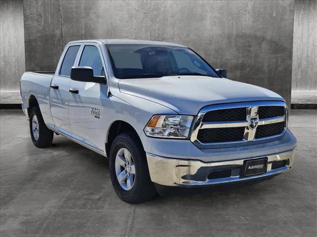 2023 RAM Ram 1500 Classic RAM 1500 CLASSIC TRADESMAN QUAD CAB 4X4 64 BOX