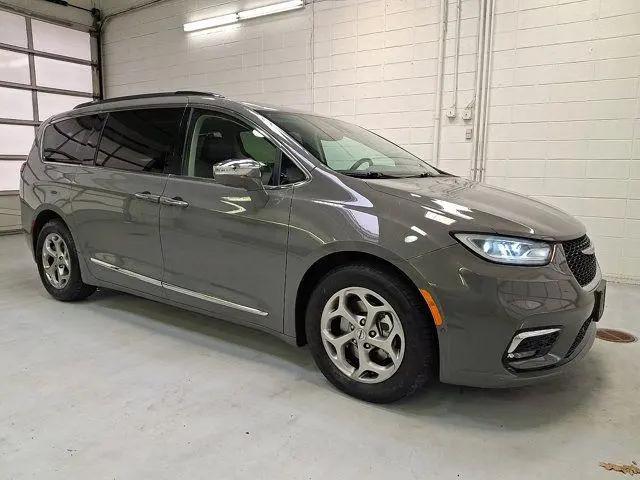 2022 Chrysler Pacifica Limited for sale in Wilkes-Barre, PA