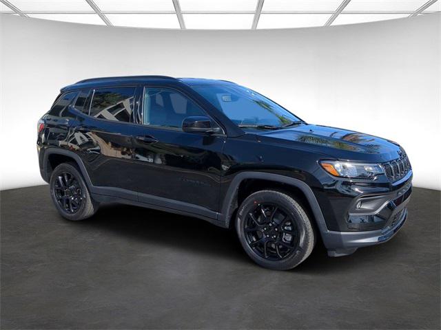 2024 Jeep Compass COMPASS LATITUDE 4X4