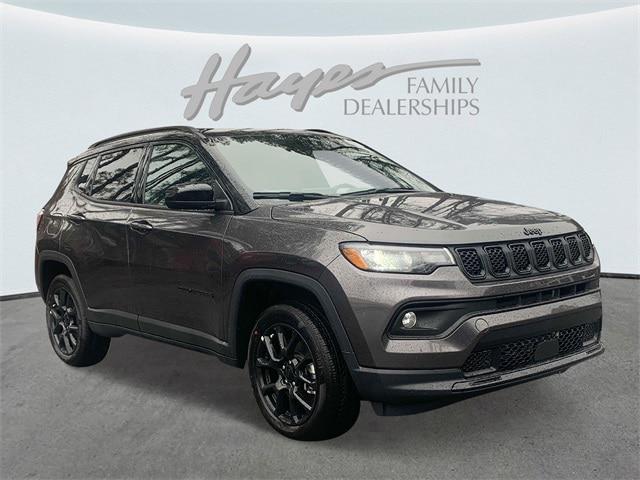 2024 Jeep Compass COMPASS LATITUDE 4X4