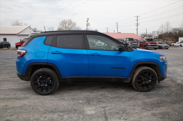 2024 Jeep Compass COMPASS LATITUDE 4X4