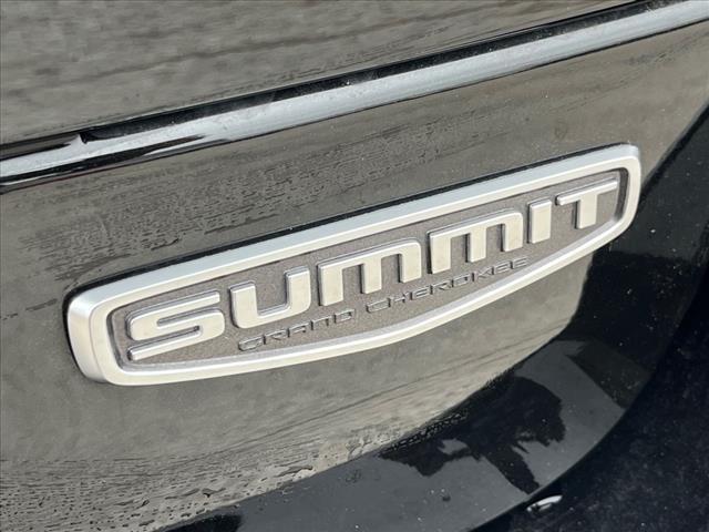 2022 Jeep Grand Cherokee 4xe Summit 4x4