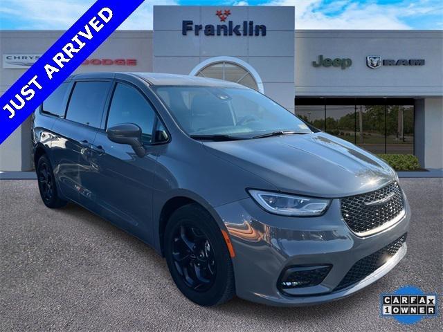 2022 Chrysler Pacifica Hybrid Touring L
