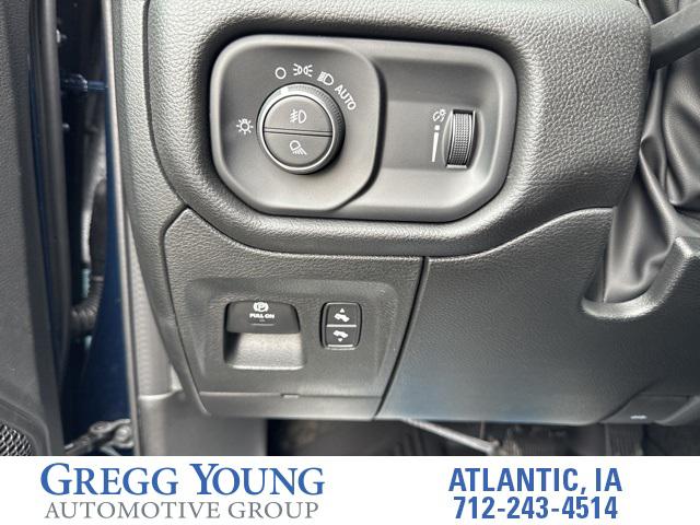 2023 Ram 1500 Big Horn Crew Cab 4x4 5'7" Box