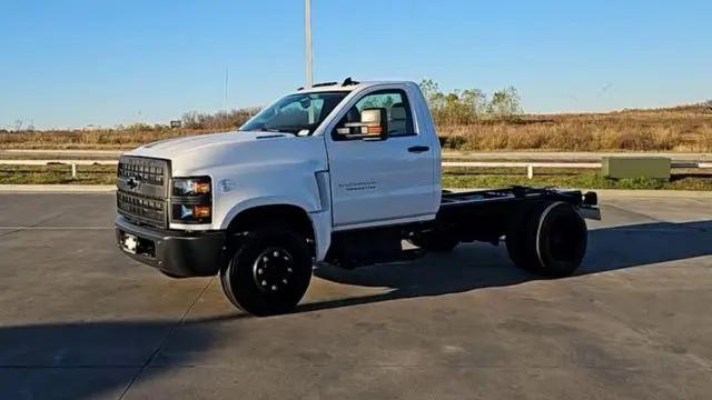 2023 Chevrolet Silverado MD LT