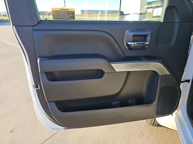 2023 Chevrolet Silverado MD LT