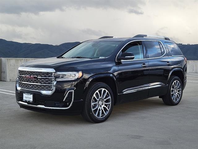 2023 GMC Acadia AWD Denali 17