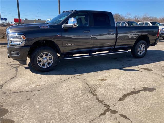 2024 RAM Ram 3500 RAM 3500 LARAMIE CREW CAB 4X4 8 BOX