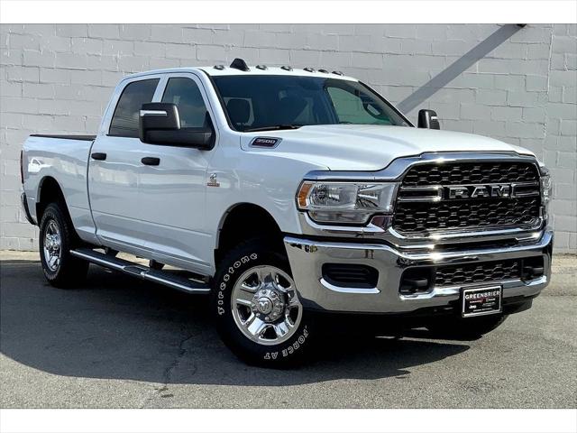 2024 RAM Ram 3500 RAM 3500 TRADESMAN CREW CAB 4X4 64 BOX