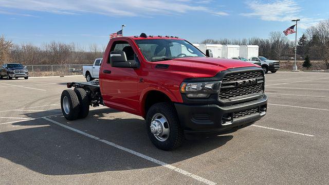 2024 RAM Ram 3500 Chassis Cab RAM 3500 TRADESMAN CHASSIS REGULAR CAB 4X4 60 CA