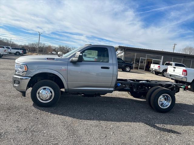 2024 RAM Ram 3500 Chassis Cab RAM 3500 TRADESMAN CHASSIS REGULAR CAB 4X4 60 CA