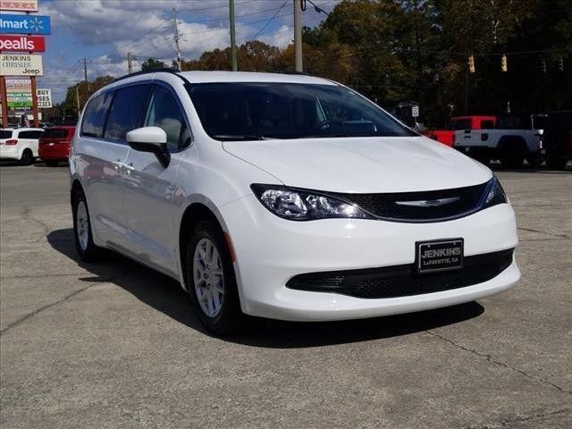 2021 Chrysler Voyager LXI