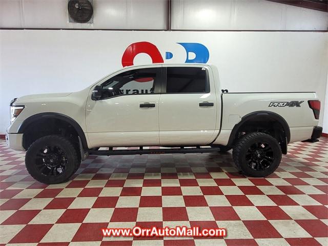 2021 Nissan TITAN Crew Cab PRO-4X 4x4