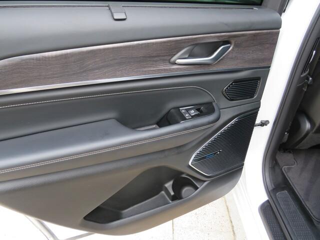 2022 Jeep Grand Cherokee L Overland 4x4