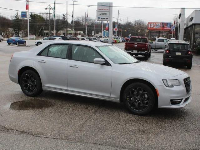 2023 Chrysler Chrysler 300 300 TOURING L AWD