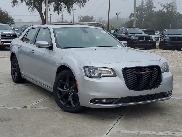 2023 Chrysler Chrysler 300 300S V6