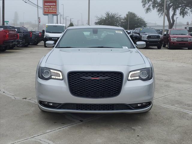 2023 Chrysler Chrysler 300 300S V6