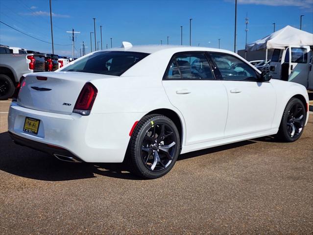 2023 Chrysler Chrysler 300 300 TOURING