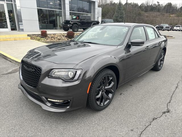 2023 Chrysler Chrysler 300 300 TOURING L RWD