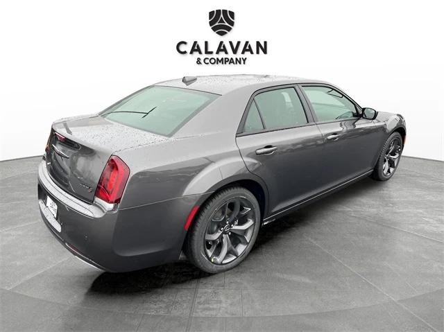 2023 Chrysler Chrysler 300 300S V6