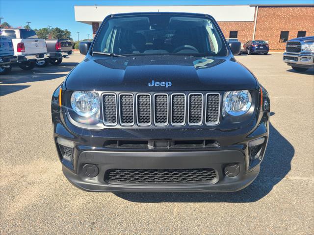 2023 Jeep Renegade RENEGADE LATITUDE 4X4