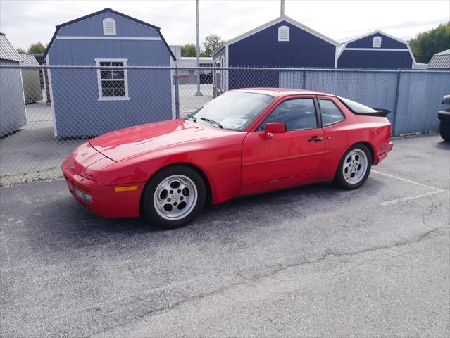 1986 Porsche 944 2 Door Sport Coupe