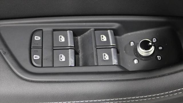 2023 Audi A4 Premium Plus 45 TFSI S line quattro S tronic
